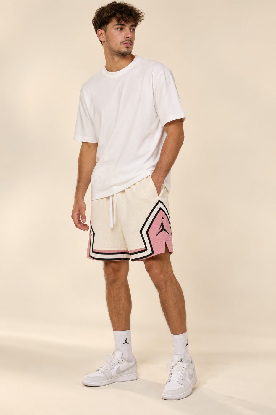 Jordan Shorts קרם-ורוד